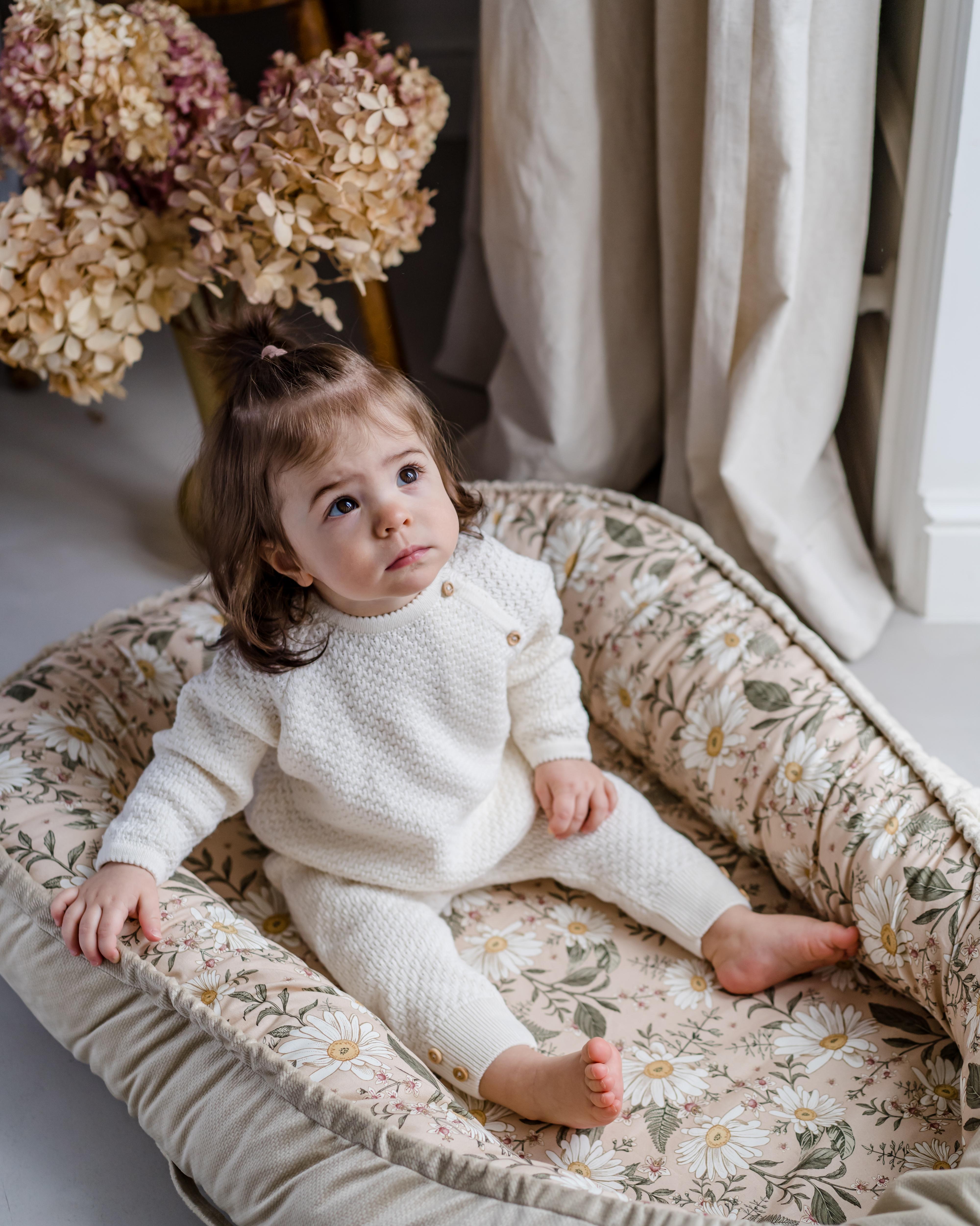 különleges mintájú, egyedi babafészekek