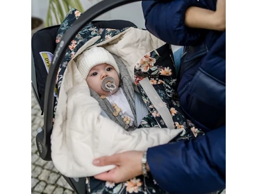 Babahordozóba takaró