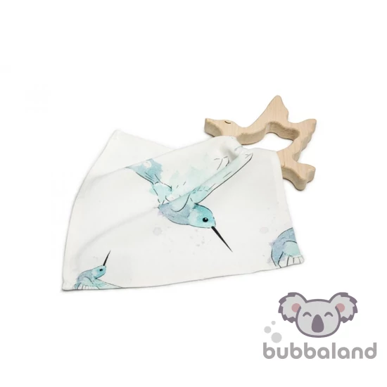 fa rágóka kolibri mintás textil nyálkendővel
