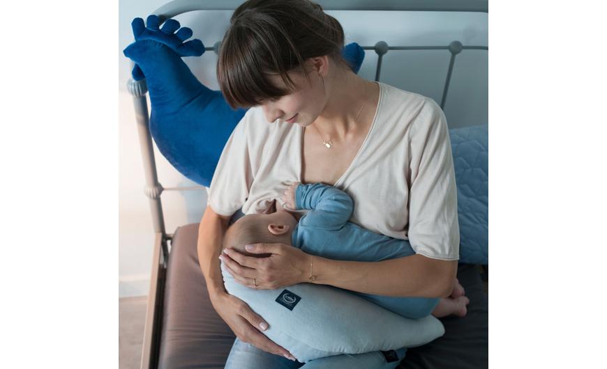 Milyen a jó szoptatási pozíció?