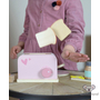 Kép 2/5 - Label-Label rózsaszín fa játék kenyérpirító kiegészítőkkel